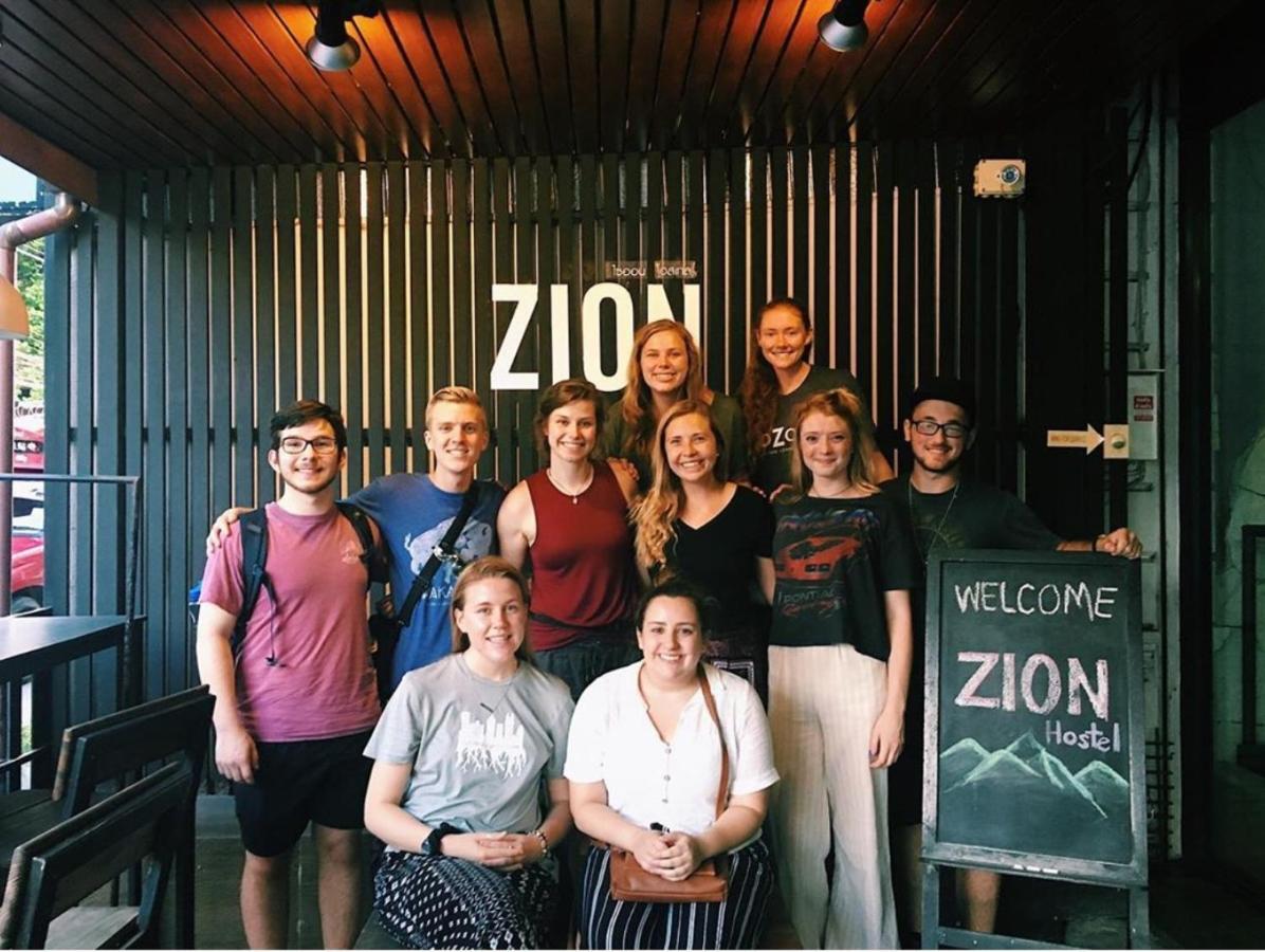 Zion Hostel Τσιάνγκ Μάι Εξωτερικό φωτογραφία